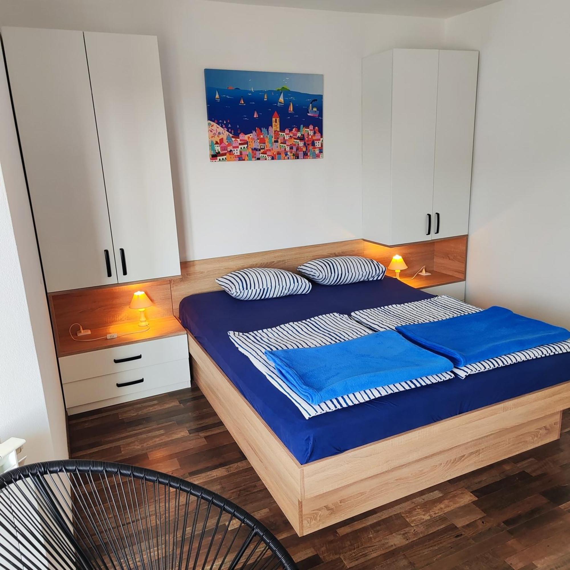 Apartmani Ivana 普纳特 外观 照片